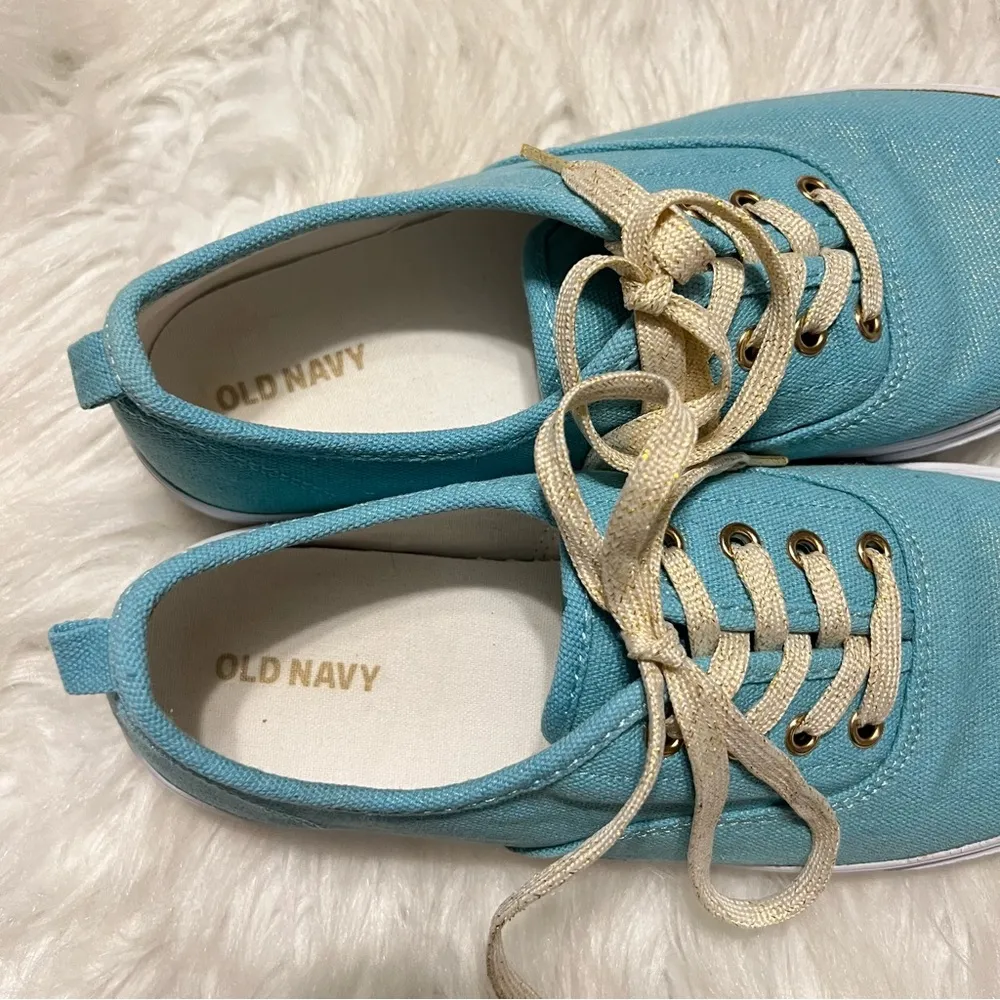 Old Navy Tennis Shoes Women’s Size 5 lace up casual canvas shoe blue gold - Image 7