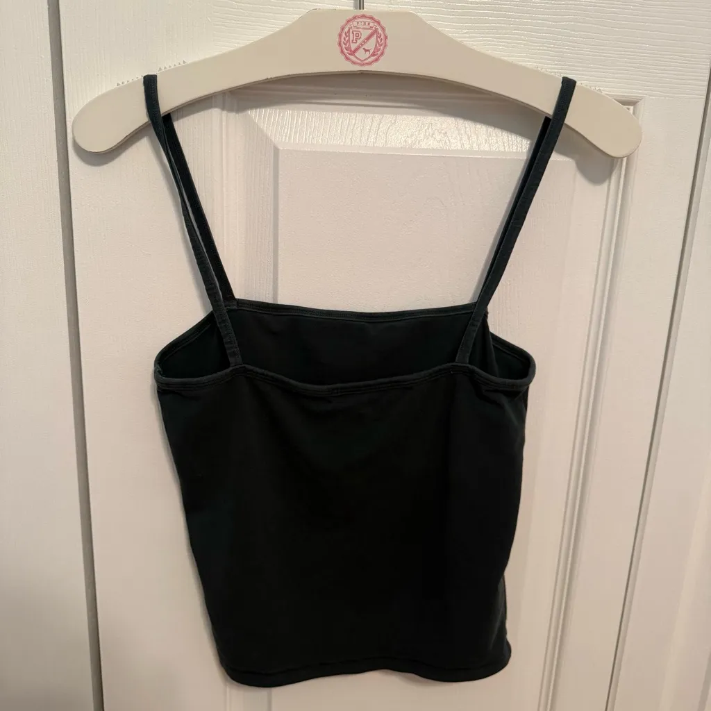 Skims Fits Everybody Cropped Cami in Onyx - Image 3