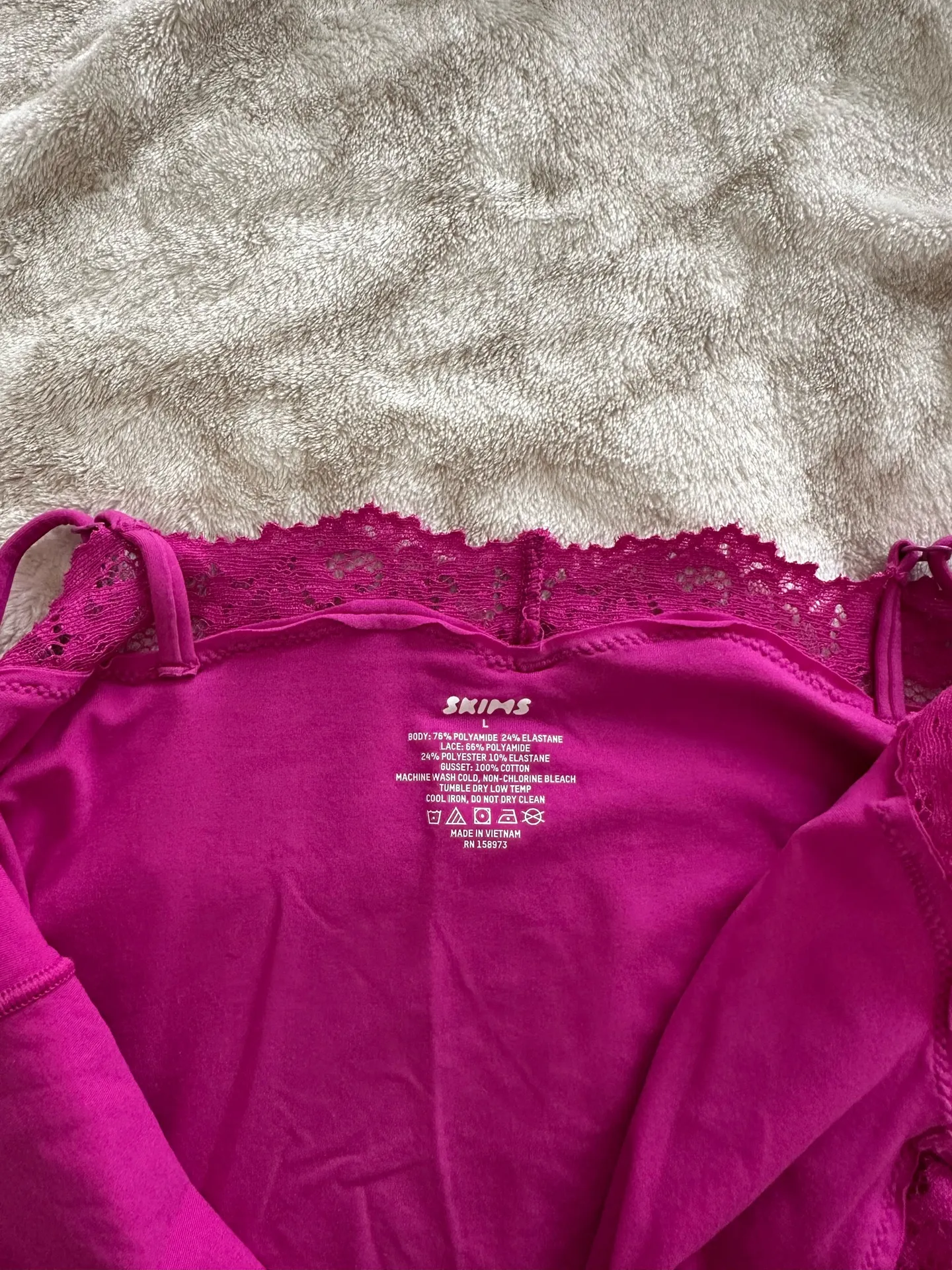 SKIMS Bodysuit - Image 3