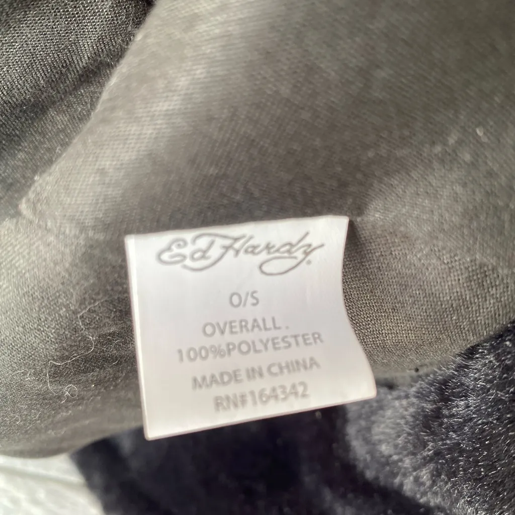 Ed Hardy Faux Fur Hat & Coin Purse Gift Set – Skull Tattoo Design - Image 4