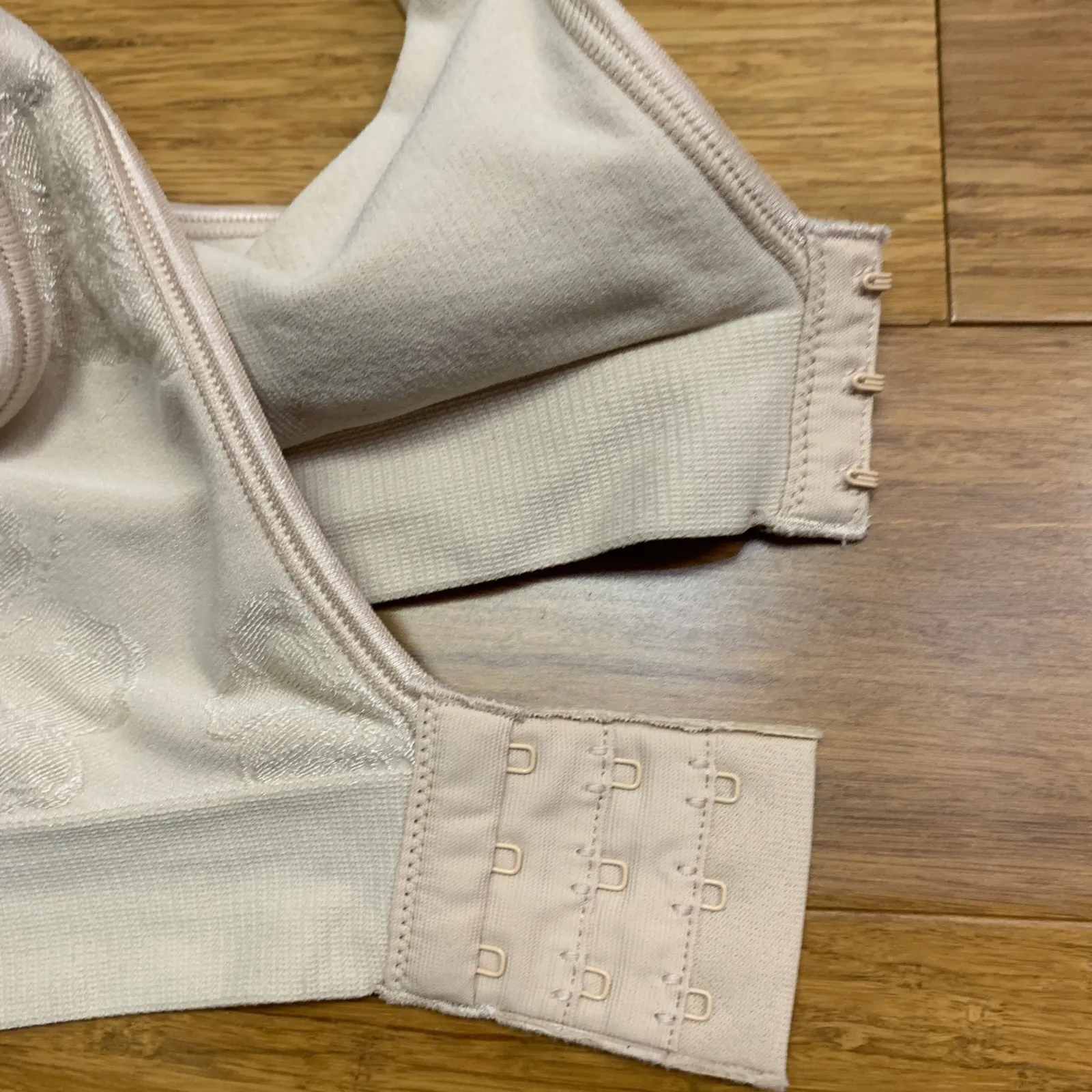 Bali‎ 3488 Comfort Revolution Full Coverage T-Shirt Bra Floral Print XL Beige - Image 5