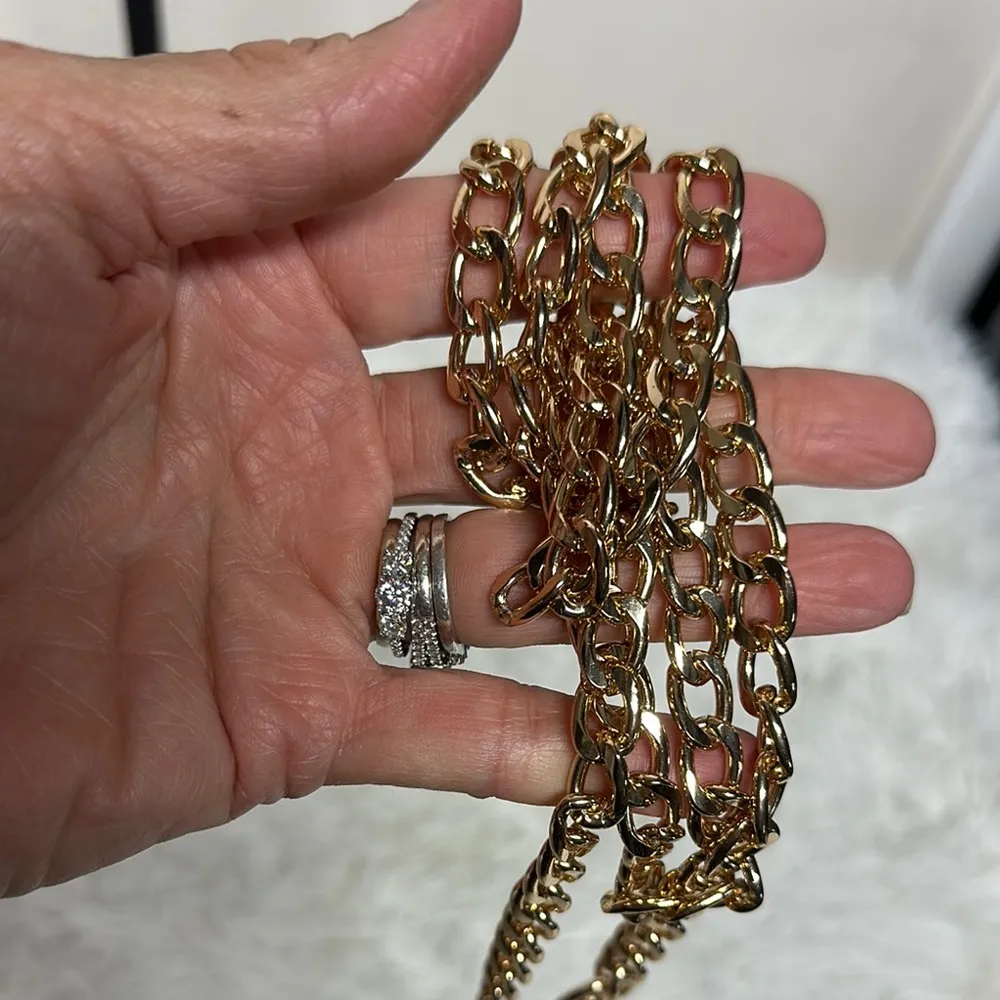 Kate Spade Red Satchel with Textured Design - Image 6