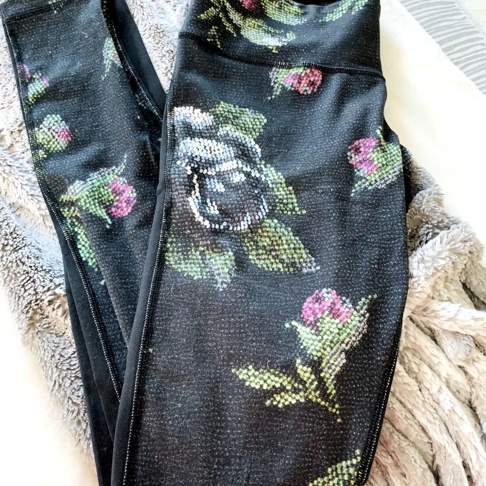 LULULEMON WUNDER UNDER LEGGINGS - Image 3