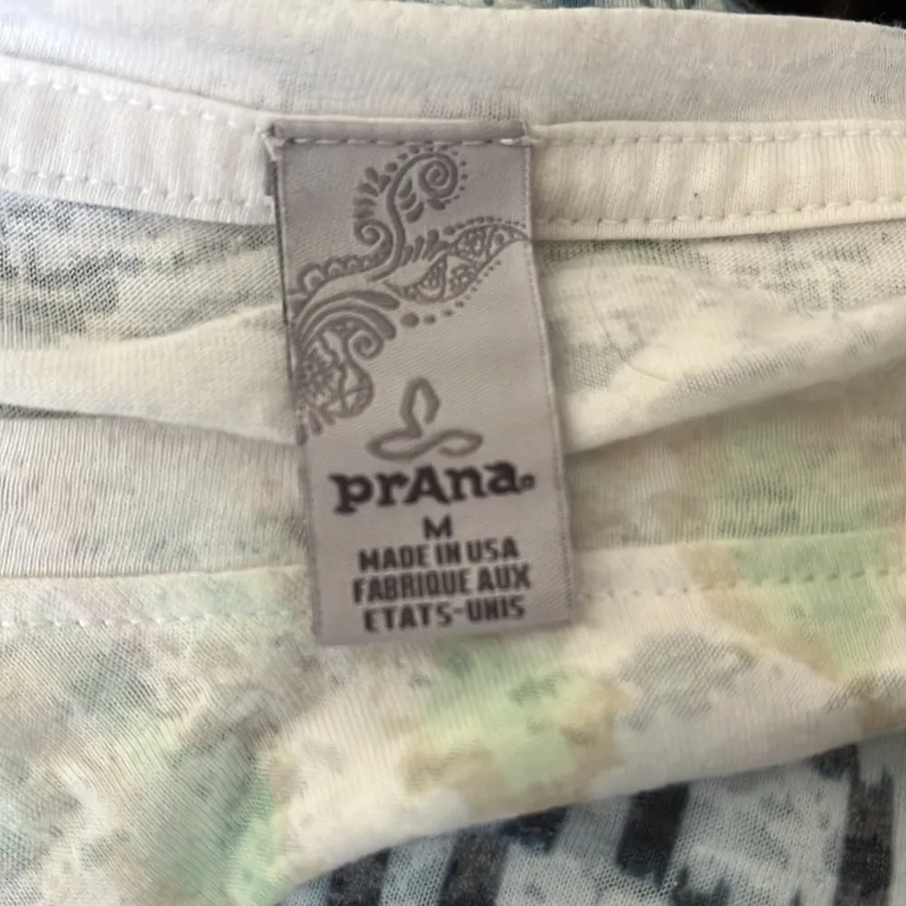 EUC Prana Lightweight Patterned Long Sleeve Top - Image 3