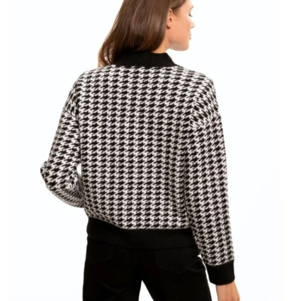 Threads 4 Thought LARGE Elexia Houndstooth Sweater - Pullover Crewneck Fluffy - Image 6