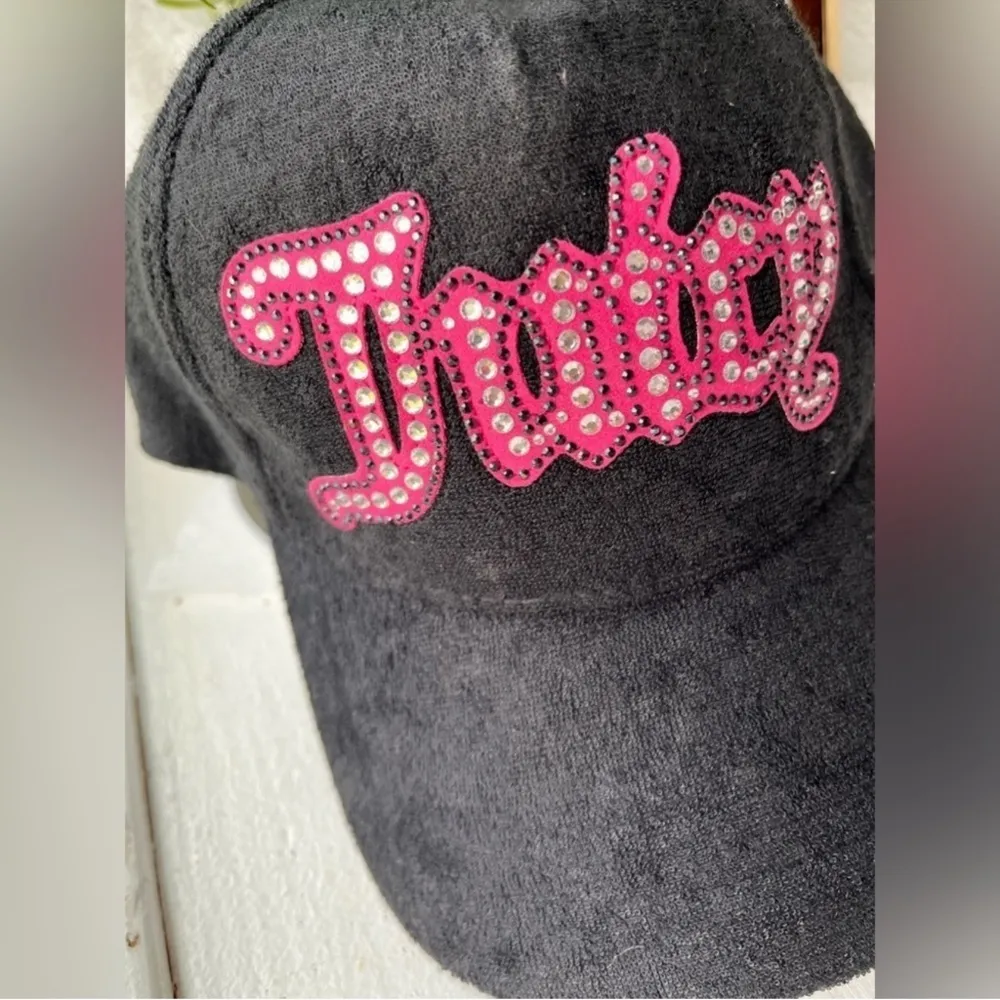 Juicy Couture Black Velour Baseball Cap Pink Rhinestone “Juicy” Logo NWT - Image 3