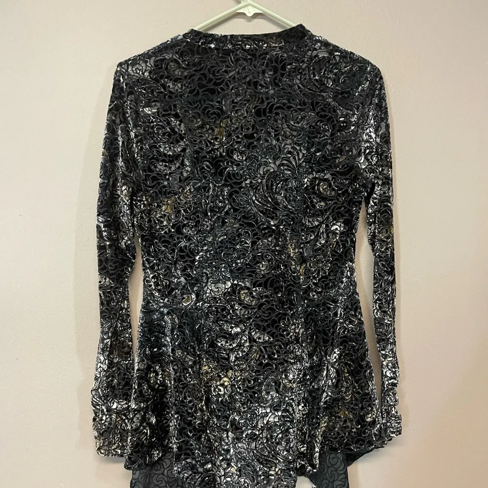 Sno Skins Blouse - Image 9