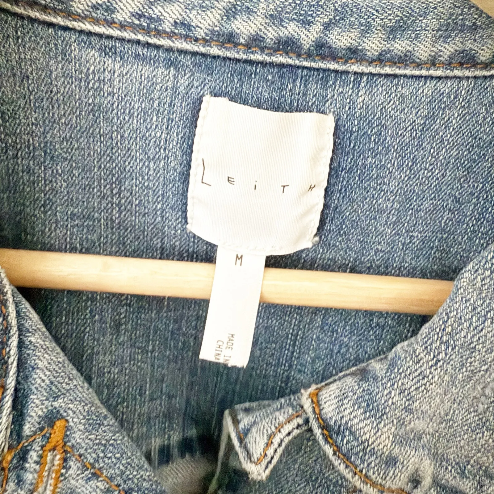 BOUTIQUE | Y2K Denim Jean Jacket Pearl Rhinestone Studded Light-Blue Coat | XL - Image 5