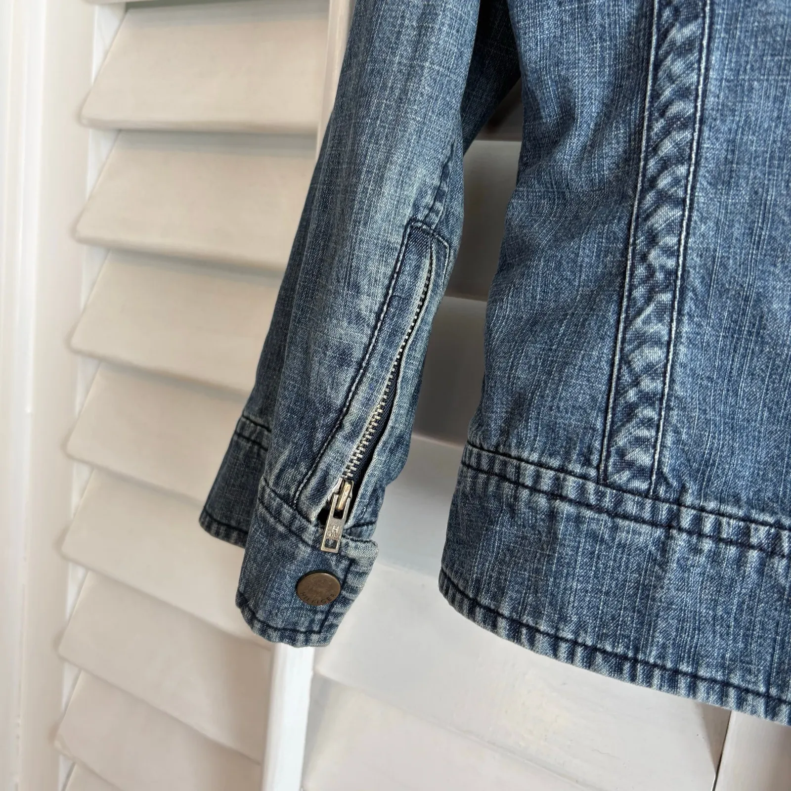 Tommy Hilfiger Zip Front Denim‎ Jacket Size Small - Image 5