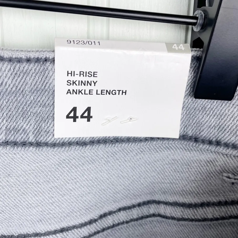 NEW Zara Hi-Rise Ankle Length Vintage Skinny Jeans Grey Denim Size 44 US 12 - Image 9
