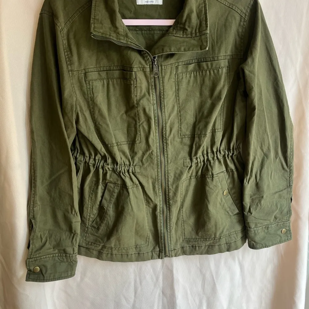 Old Navy Women's Green Jacket size s - Image 3