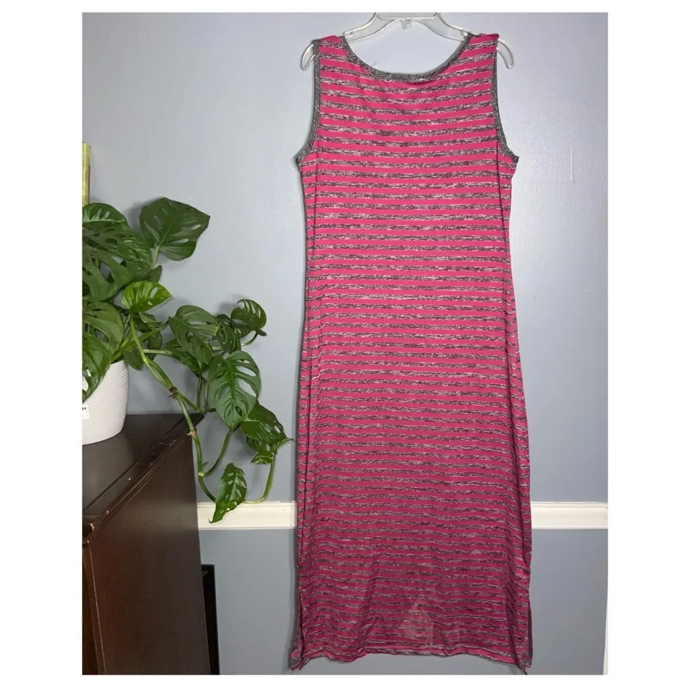 NWT YUNA Pink & Gray Stripe V - Image 2