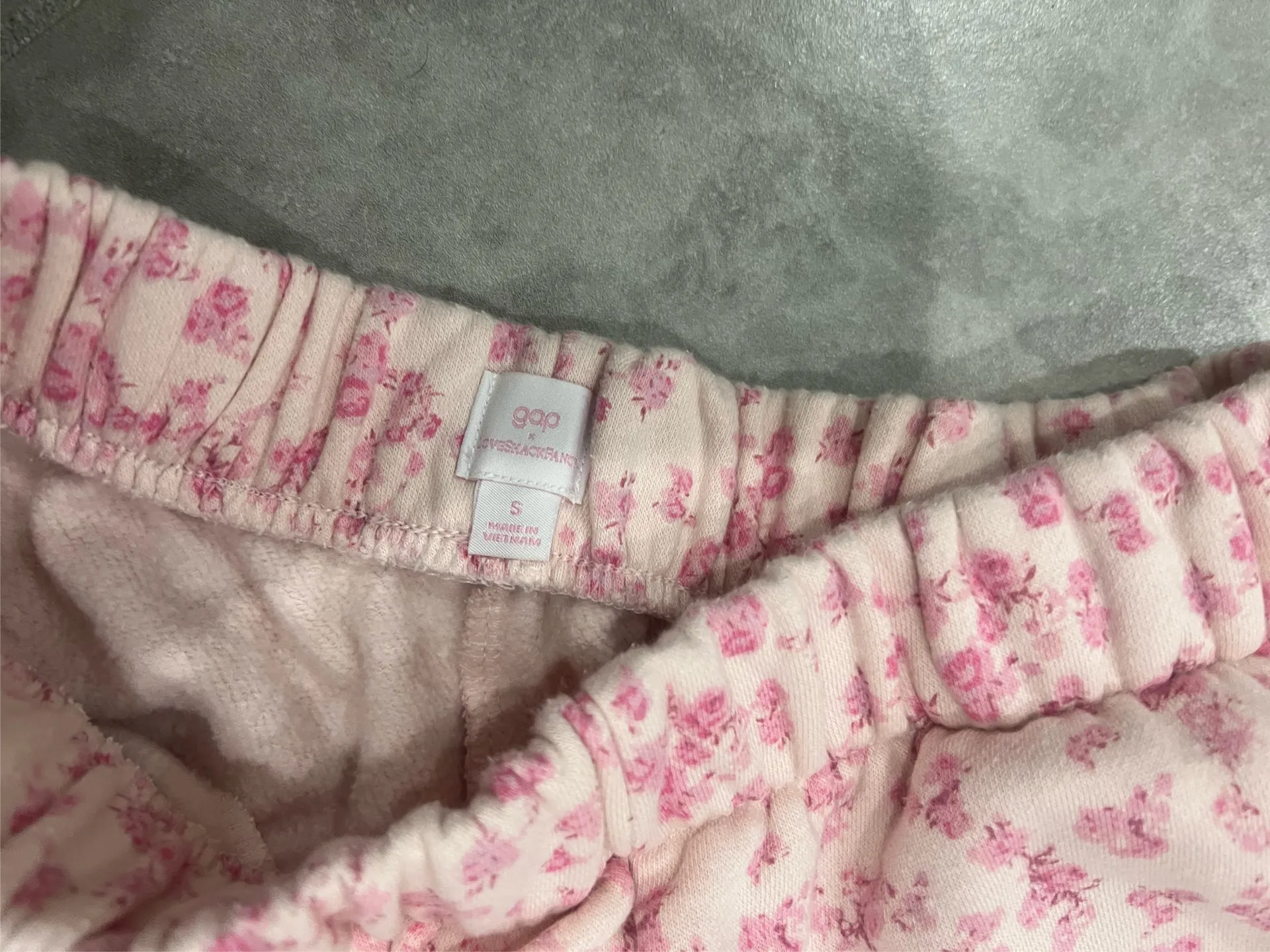 Love Shack Fancy Gap x Sweats - Image 3