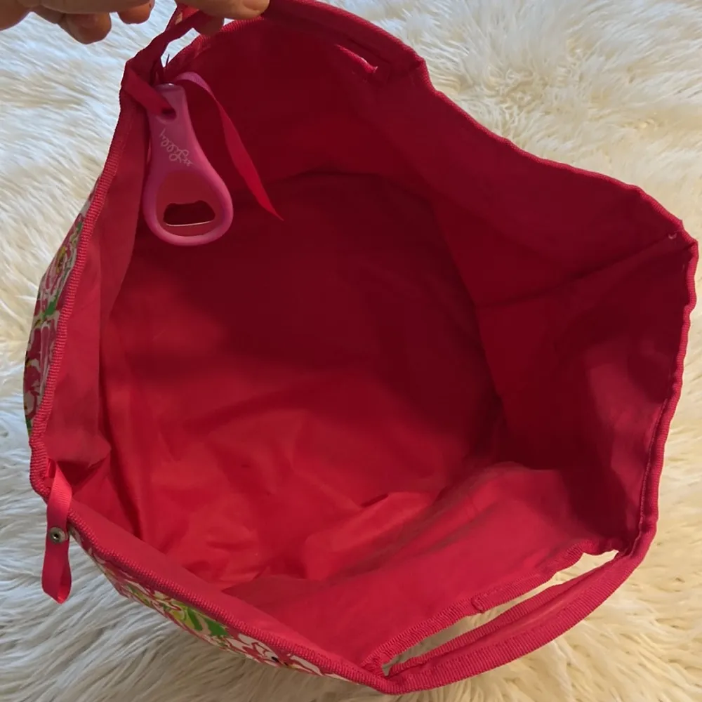 Lilly Pulitzer insulated Floral Bottle Opener Tote Bag / Beach Bag - Image 9