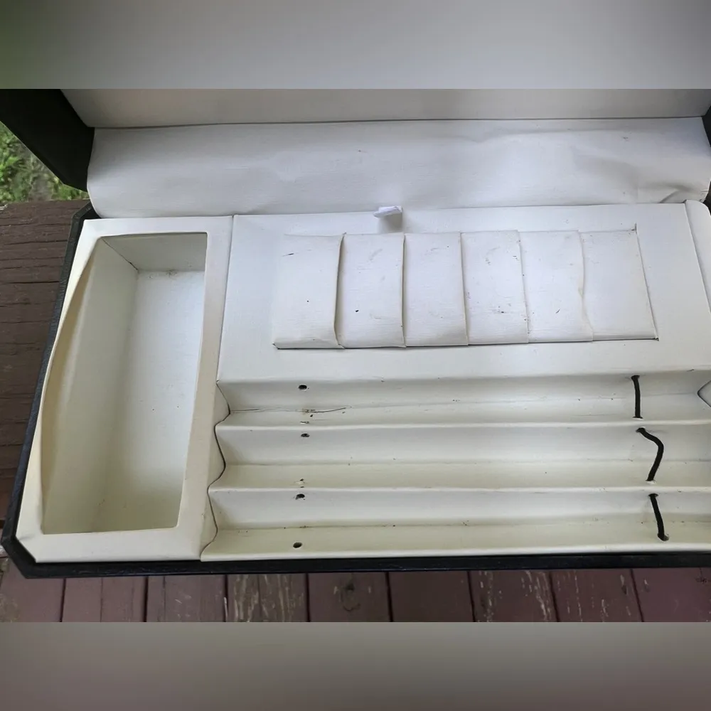 Vintage Disney Mickey Mouse Black & Gold-tone  Women Fashion Watch|Untested - Image 15