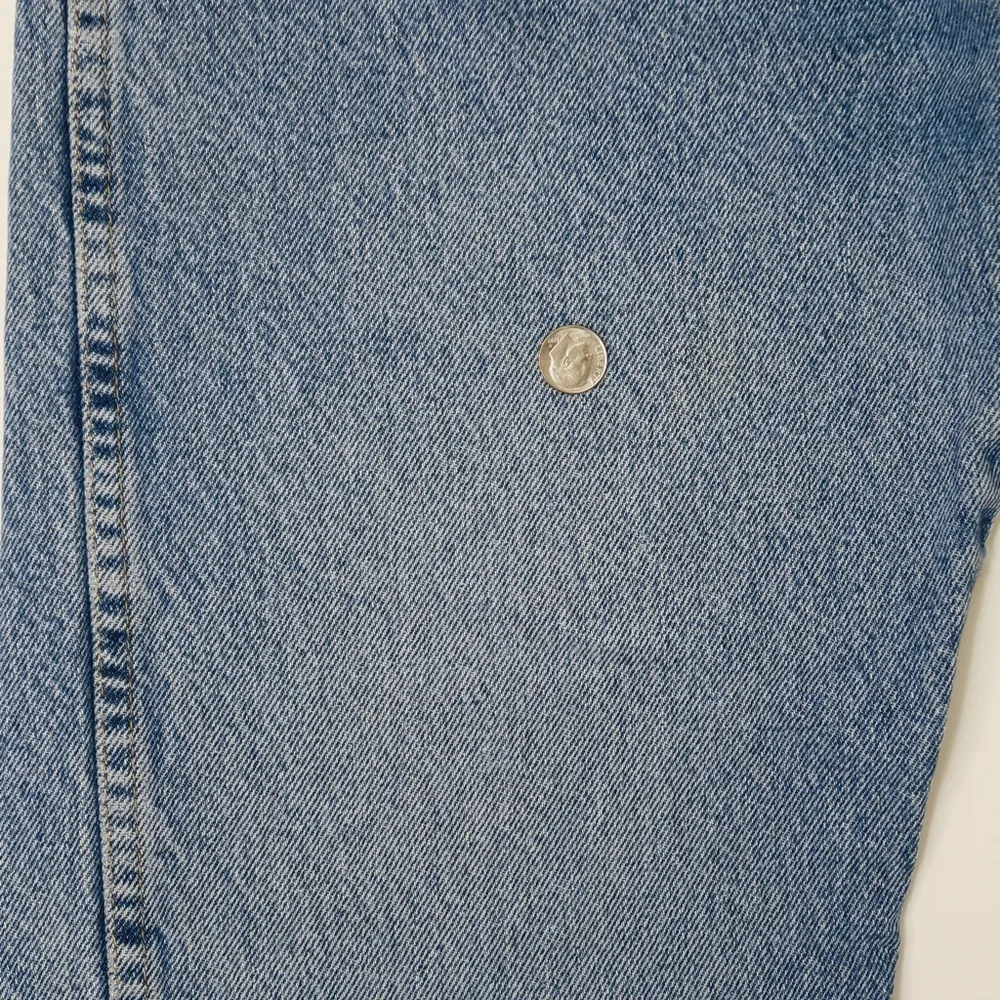 Vintage 90s Wrangler Light Blue Stonewashed Jeans - Image 9