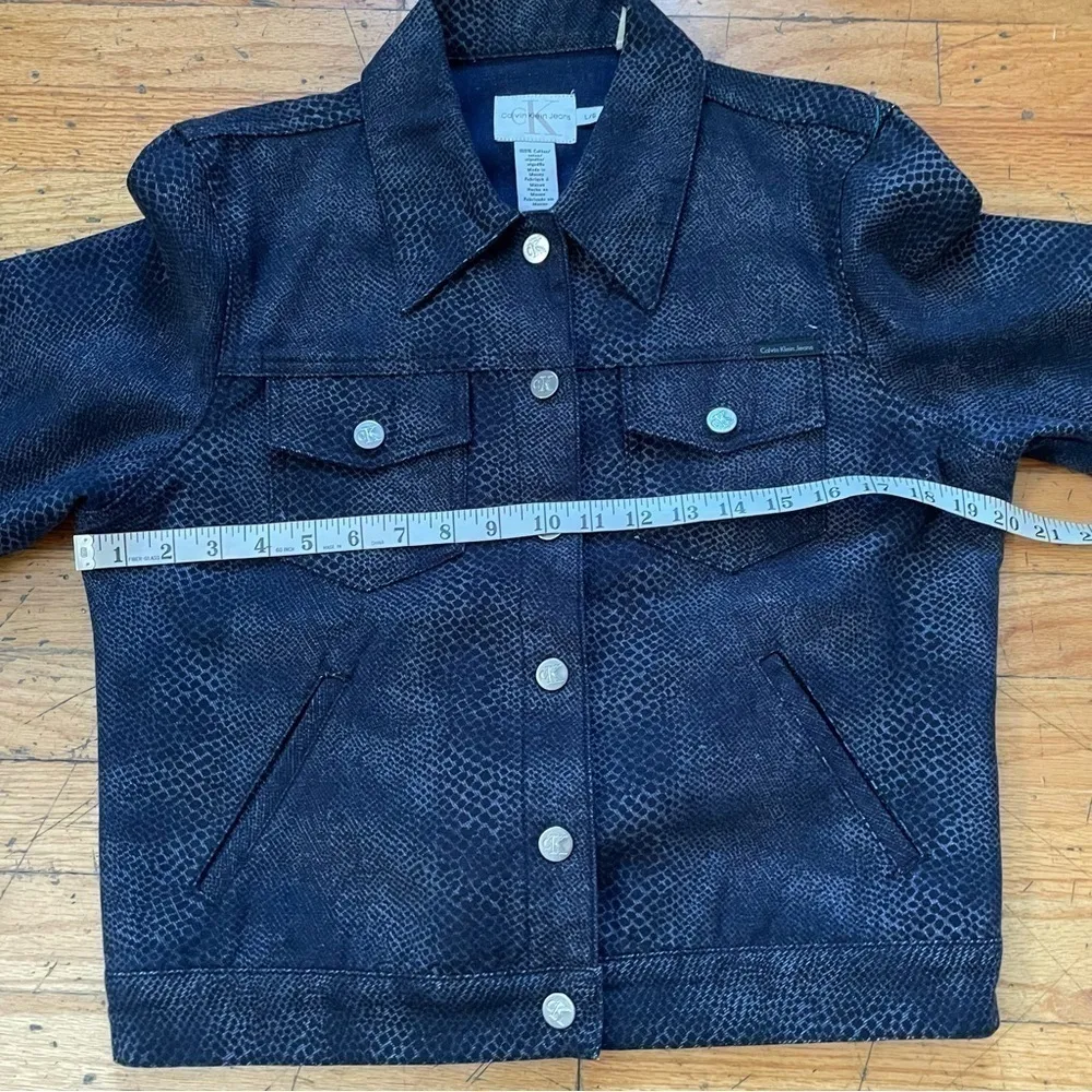 Calvin Klein CK Jeans Snake Print Denim Jacket Size Large - Image 4