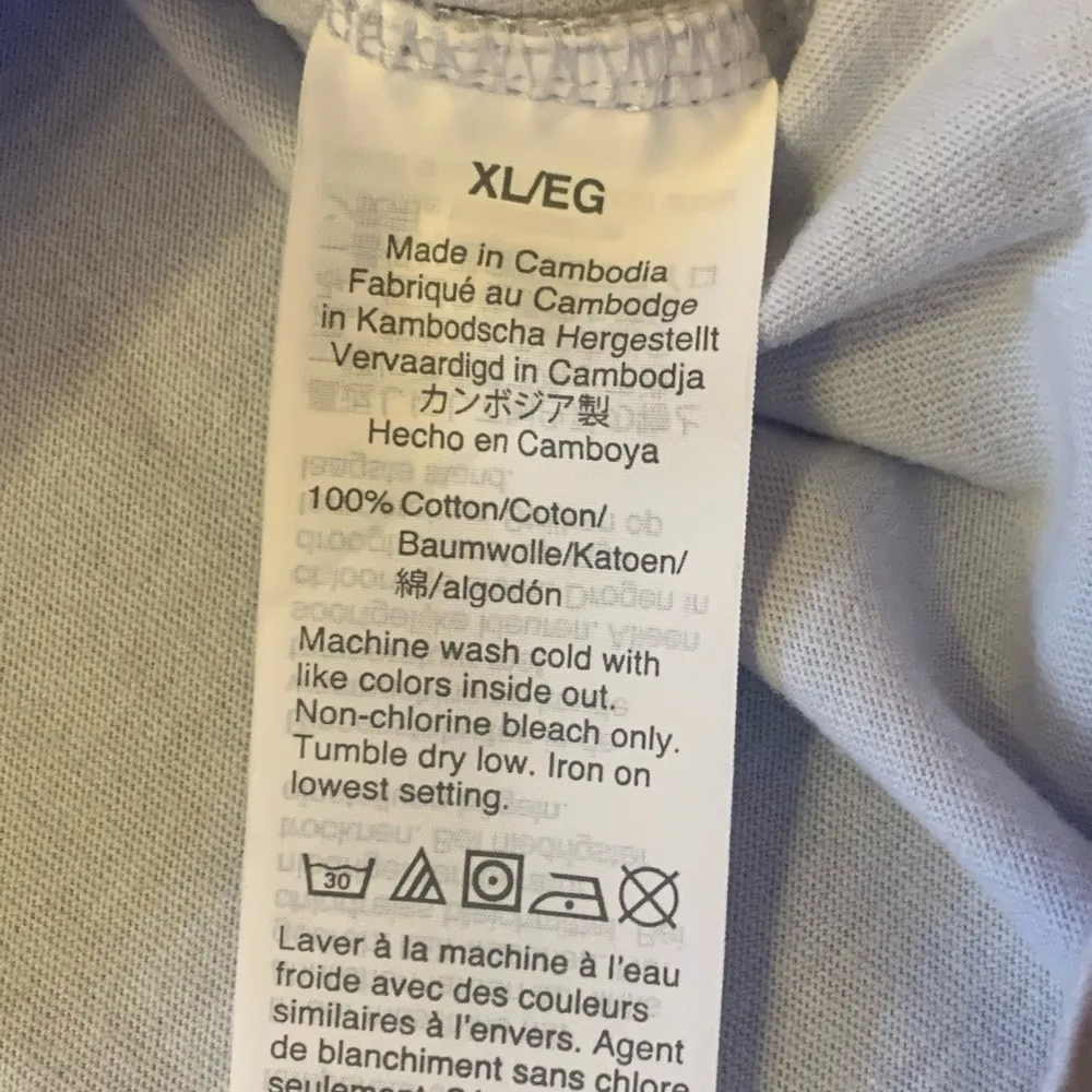 J. Crew T-shirt XL Light Blue Caribbean Destination Collectors Graphic tee - Image 4