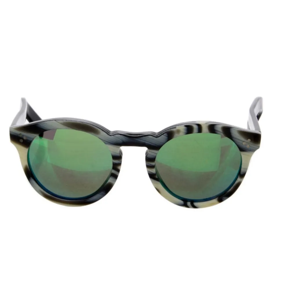 Illesteva Leonard 2 sunglasses - Green Mirrored Lenses Horn Tortoise Black White - Image 3