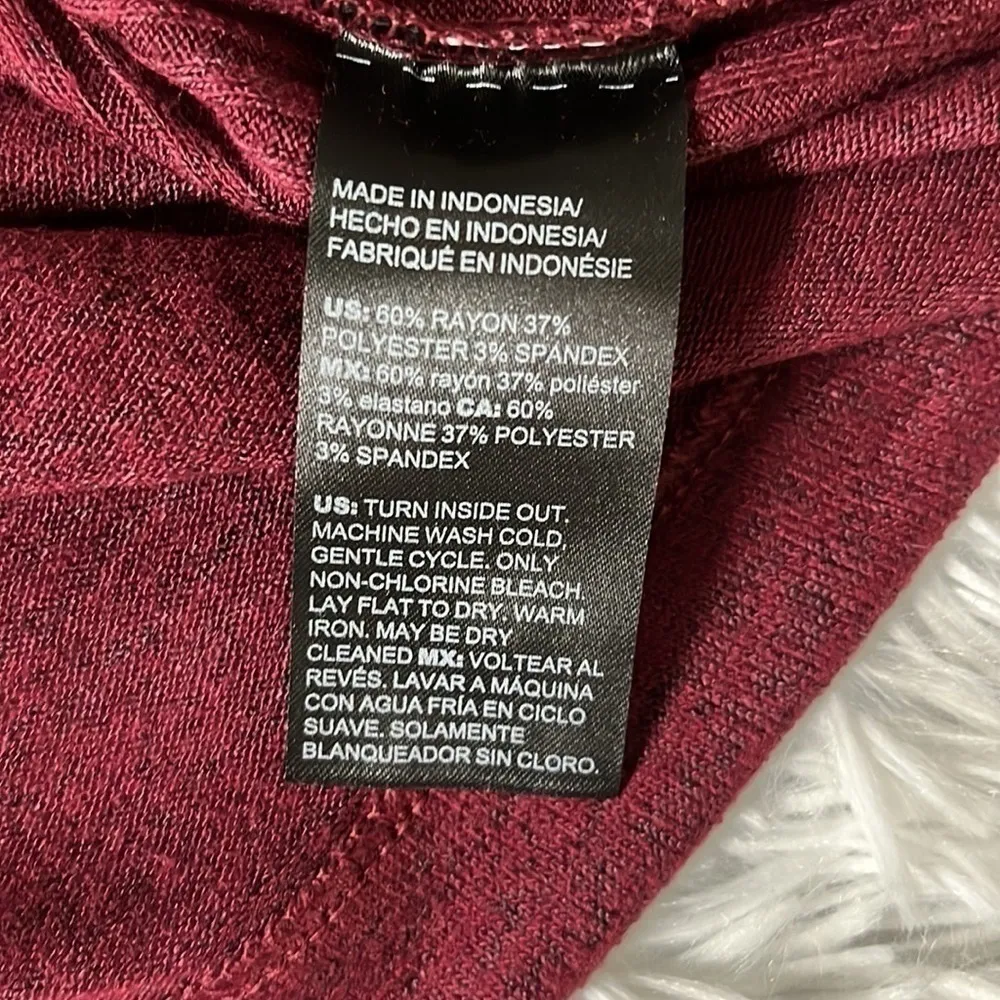 CHICO’S ZENERGY SOFT ESSENTIALS
RIBBED MIXED NECK TUNIC SPICED BORDEAUX sz. 8/10 - Image 9