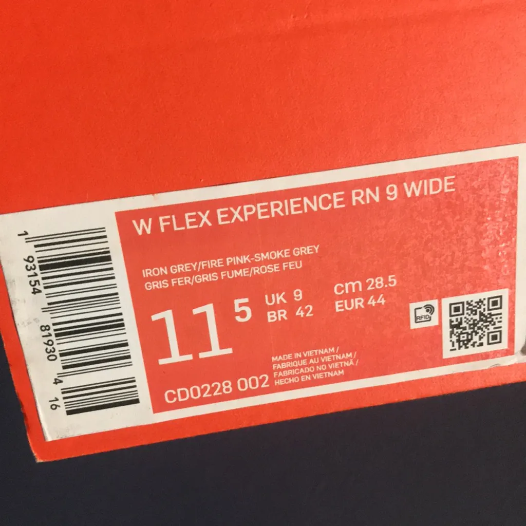 SALE🎈 🎈🎈New Nike Flex Experience RN 9 Womens Size 11.5 - Image 9