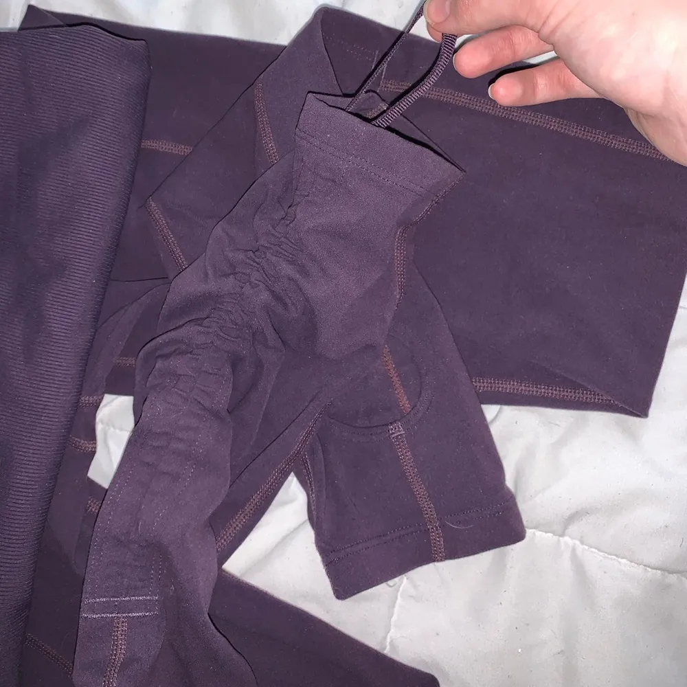 Athleta stirrup leggings - dark purple HR eggplant color dance pants - Image 3