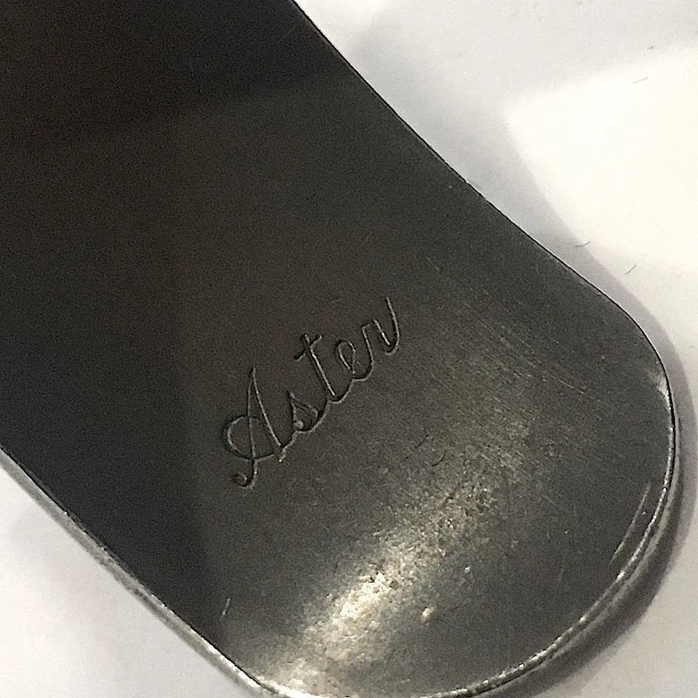 KIRK STIEFF Vintage Pewter Aster Engraved Cuff - Image 7