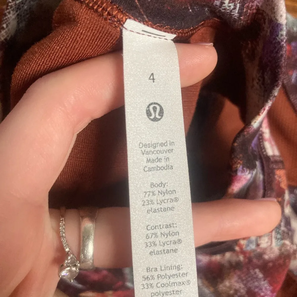 Lululemon Everlux and Mesh Cropped Tank - Image 9