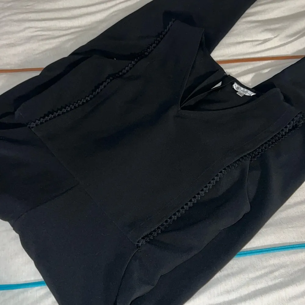 Size 10 Black Sleeveless Jumper - Image 7
