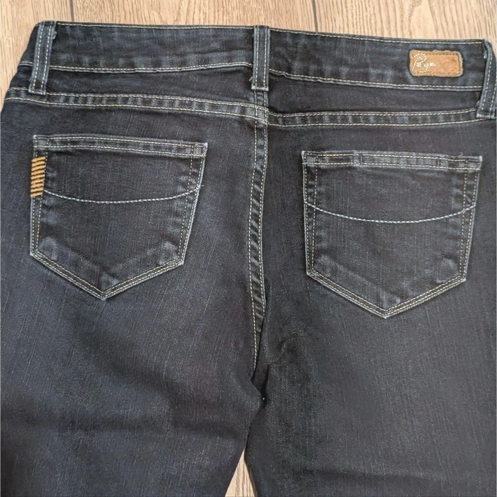 PAIGE Lou Lou Jeans 26 Flare Leg‎ Dark Wash Designer Premium Denim - Image 5