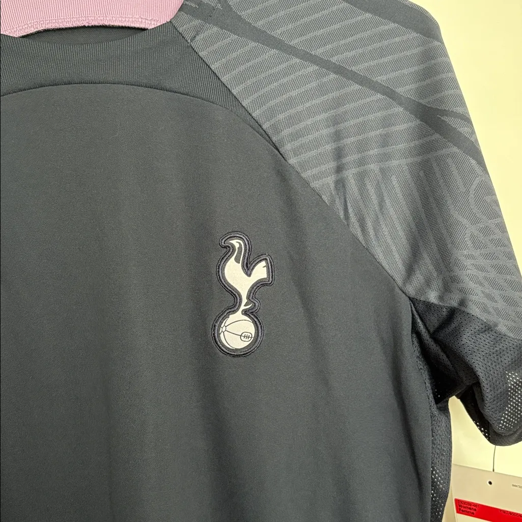 Tottenham Hotspur Soccer Jersey - women’s large NWT - Image 4
