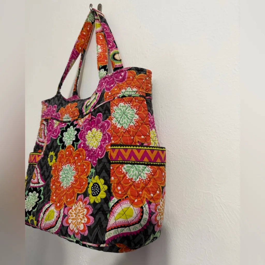 Vera Bradley Pleated Tote, Ziggy Zinnia gray orange pink and mint floral chevron - Image 4