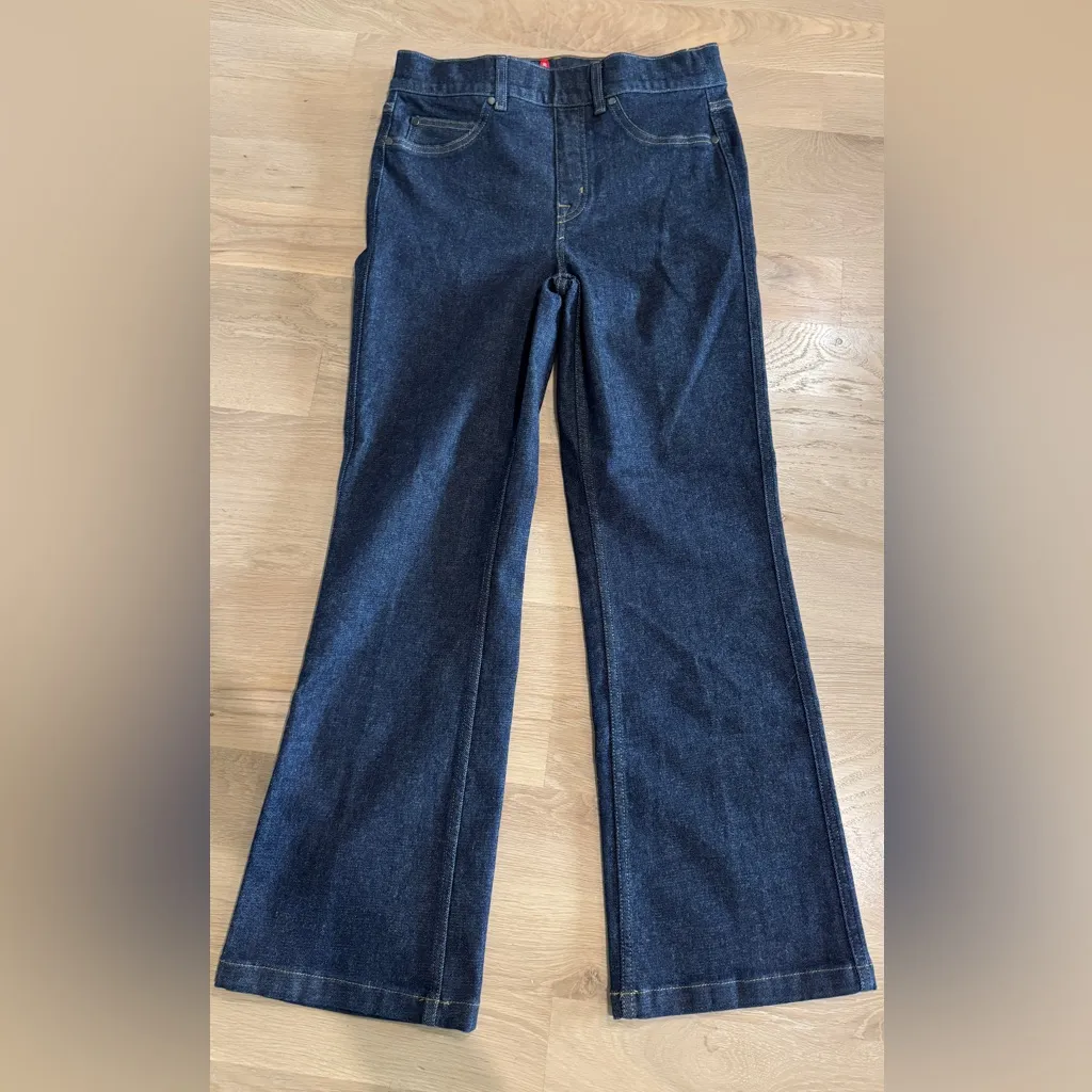 Spanx shape Original EveryWear Kick Flare Jeans raw indigo size medium - Image 14