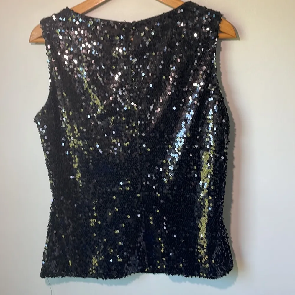Calvin Klein black sequin tank in size Large. - Image 6