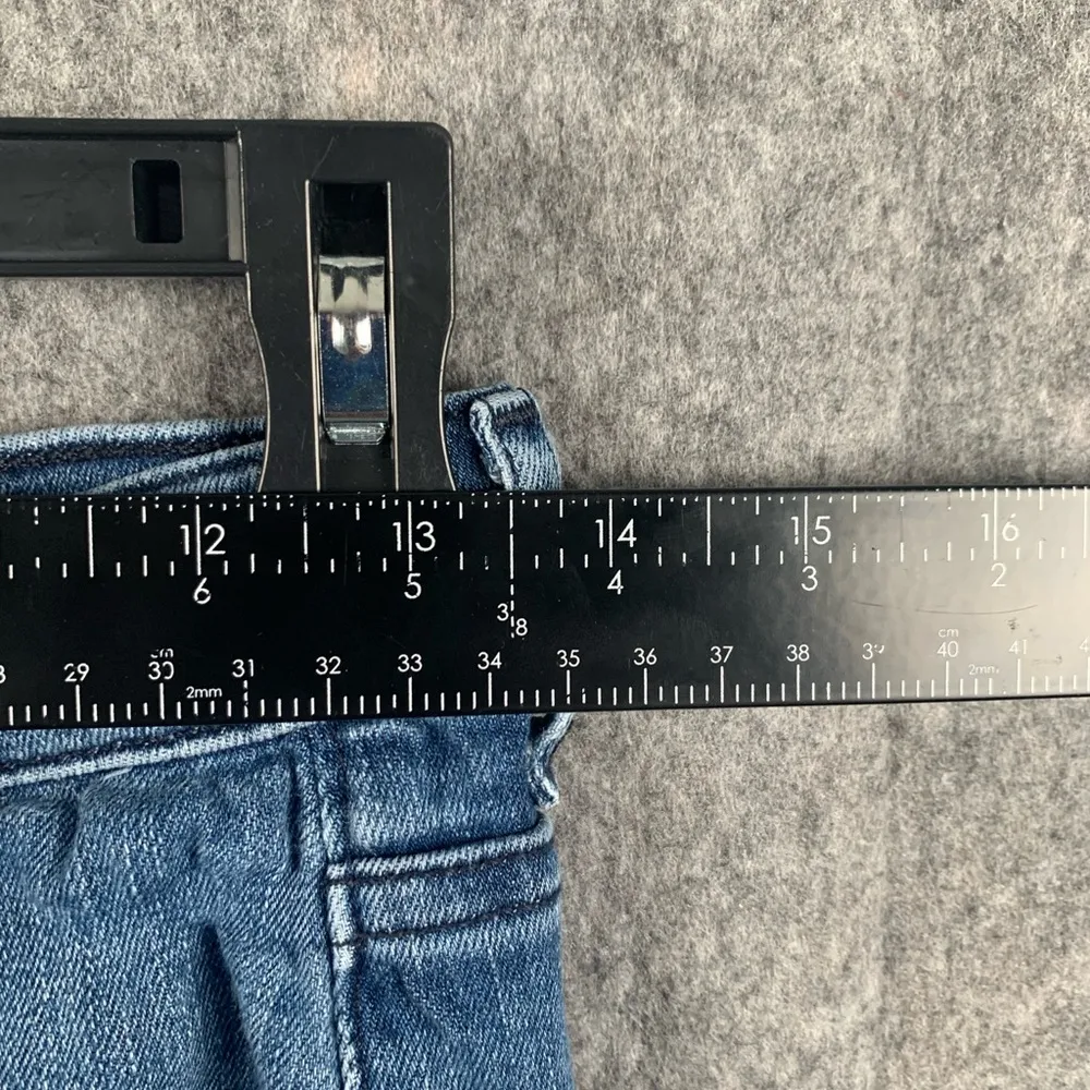 EXPRESS  Super High Rise Womens size 8R ankle Jeans - Image 3