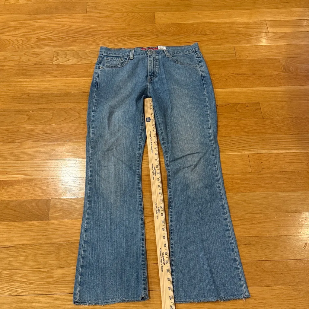 Levi’s 515boot cut low rise stretch jeans size 8. - Image 6