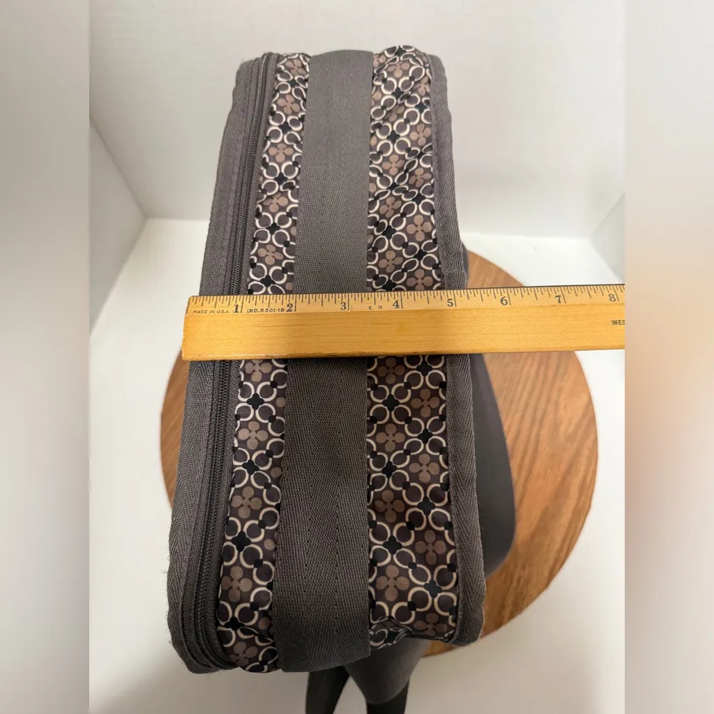 LeSportsac Deluxe Everyday Expandable Crossbody Geometric Nylon Purse Bag - Image 14