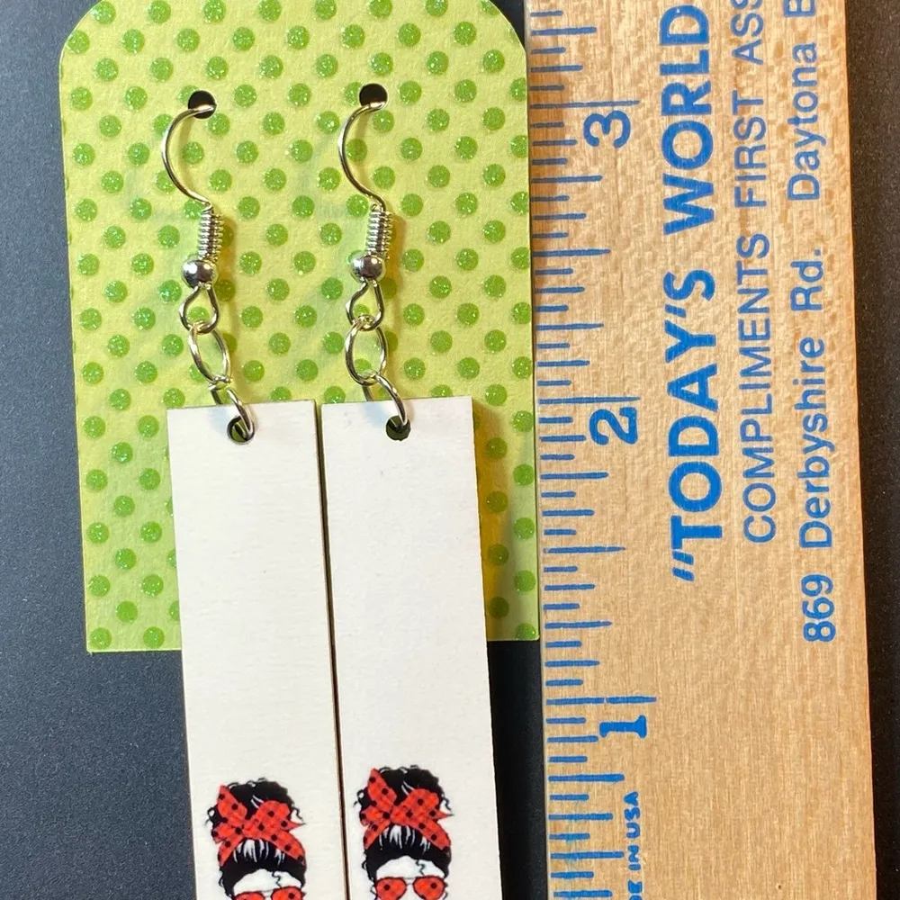 Mom Life Red Plaid Dangle Pierced Earrings New - Image 4