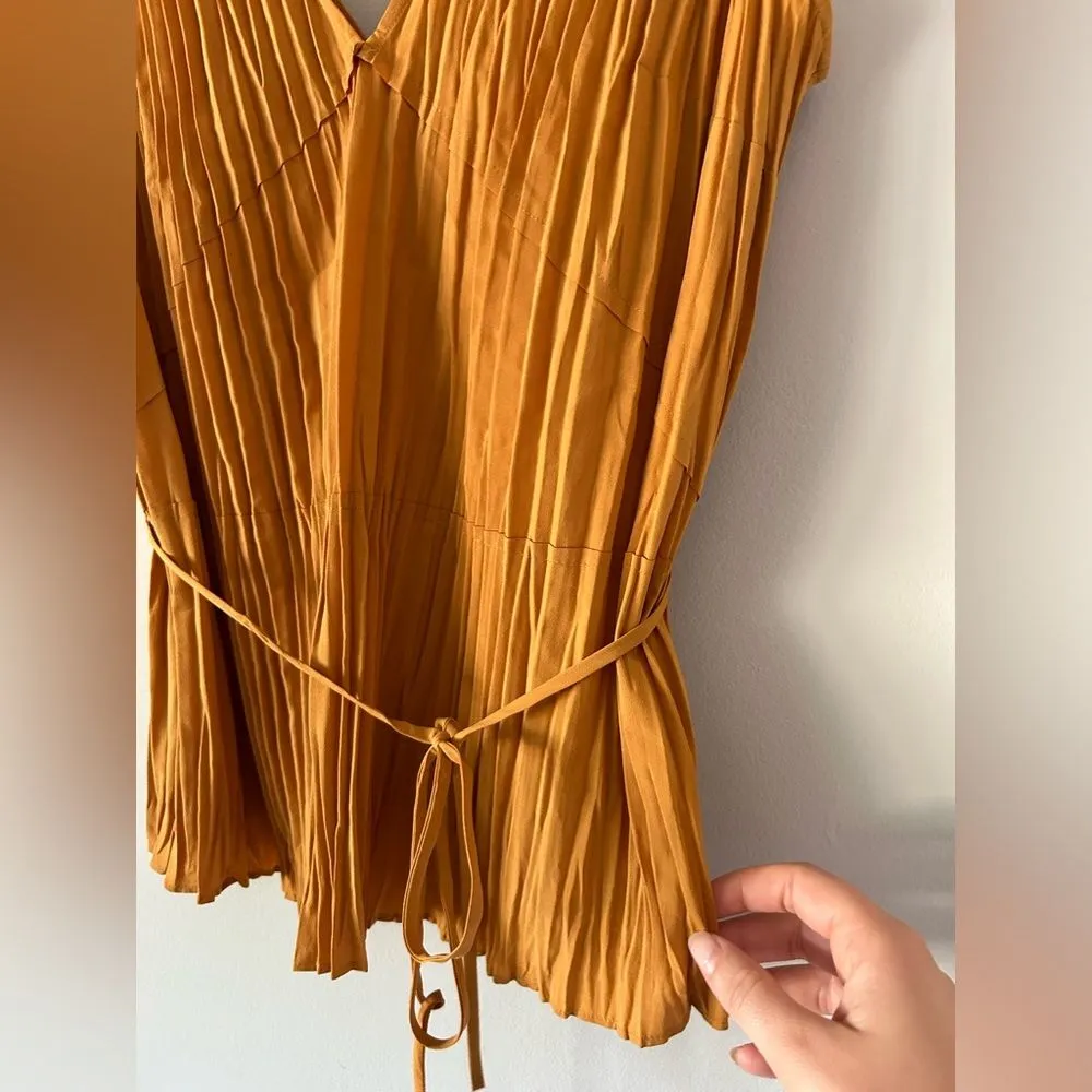 Vince Pleated V-Neck Sleeveless Blouse Golden Yellow Size XL Career Chic Preppy - Image 5