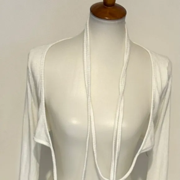 PaperMoon Crop Top White - Size‎ S. - Image 4