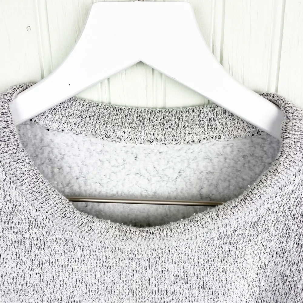 Vintage Retro Embroidered North Carolina Super Soft Grey Crewneck Sweatshirt Size undefined - Image 6