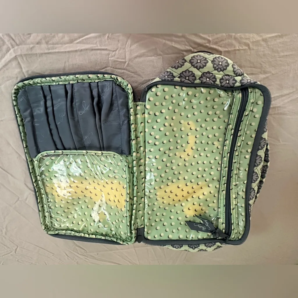 Vera Bradley Quilted Cotton Travel Organizer – Green Floral Pattern, Organizer - Image 3