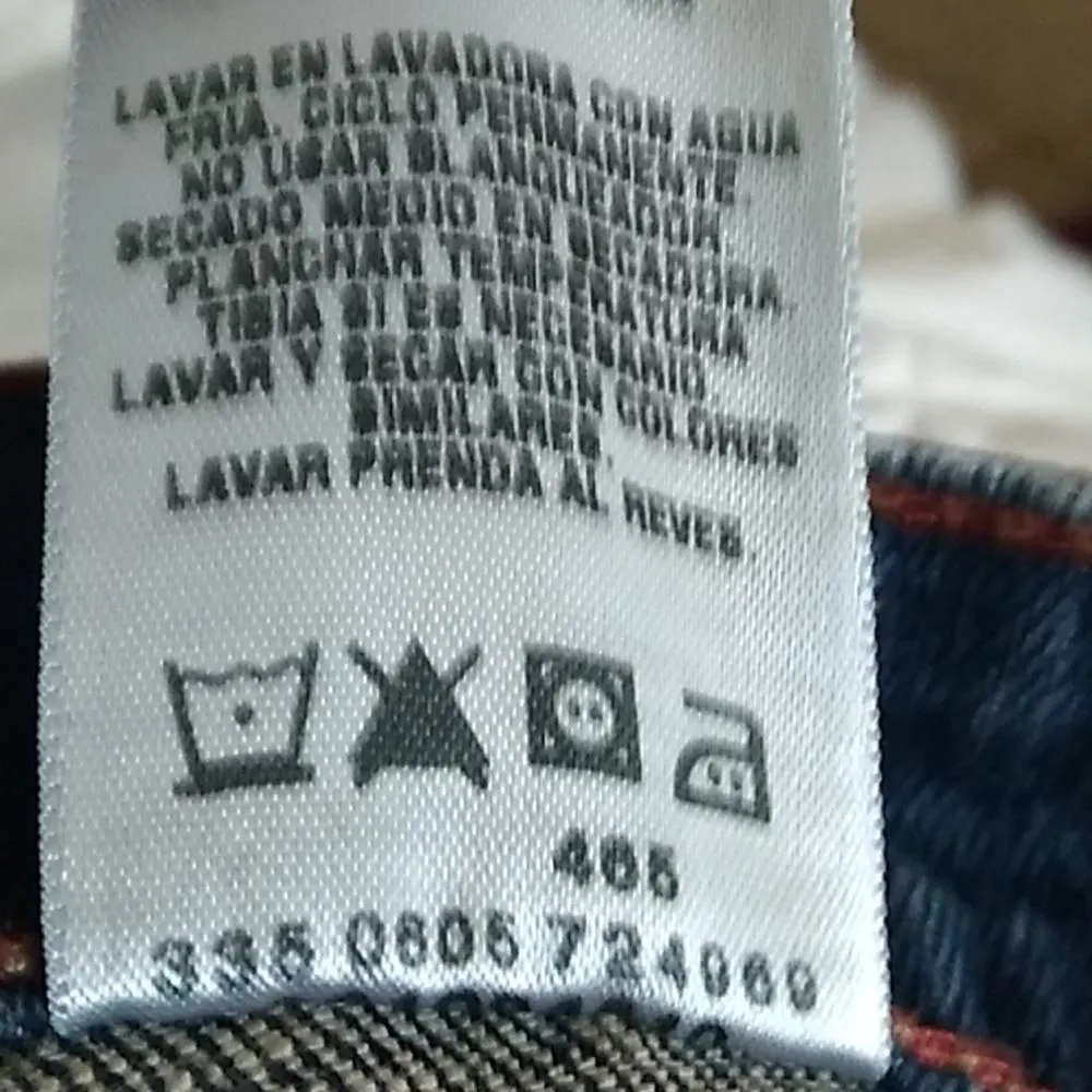 J540 Levis Signature Flare Leg Jeans size 17 - Image 6