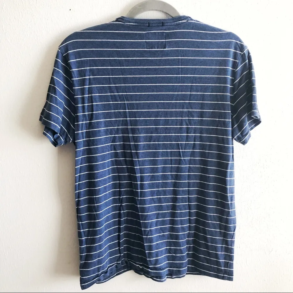 Abercrombie & Fitch Tee Navy & White Stripe Short Sleeve V Neck Top Sz S GUC - Image 9