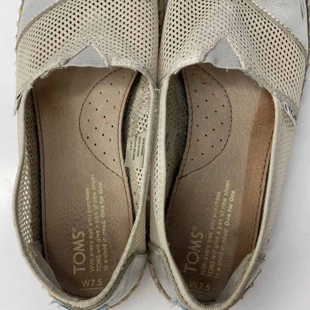 Toms‎ mesh and silver espadrille flats size 7.5 - Image 7