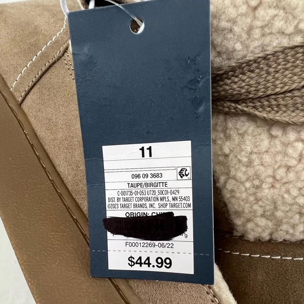 NWT - Universal Thread Birgitte Taupe Winter Boots - Size 11 - Image 10