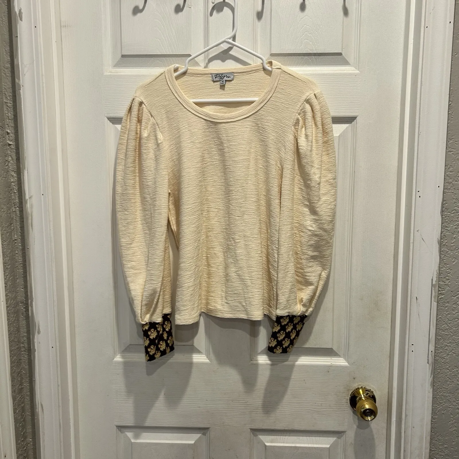 Polagram Cream Textured Puff Sleeve Knit Top with Floral Cuffs Women's Medium - Image 2
