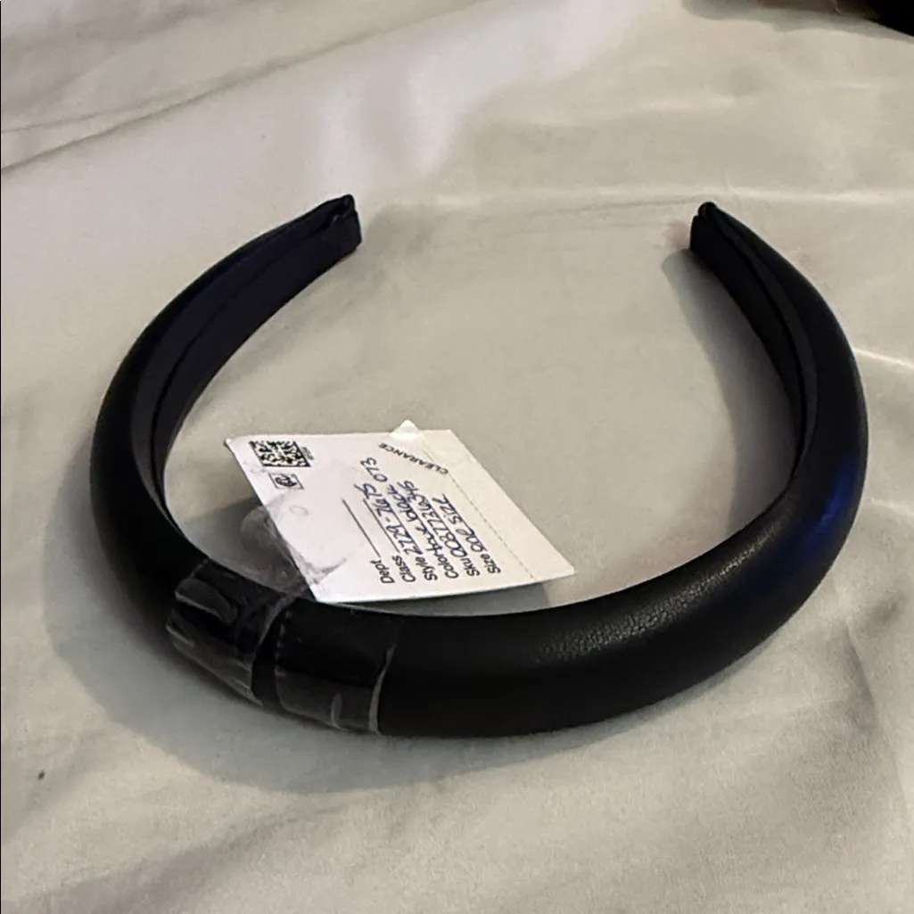 Elegant Black Headband - Image 3