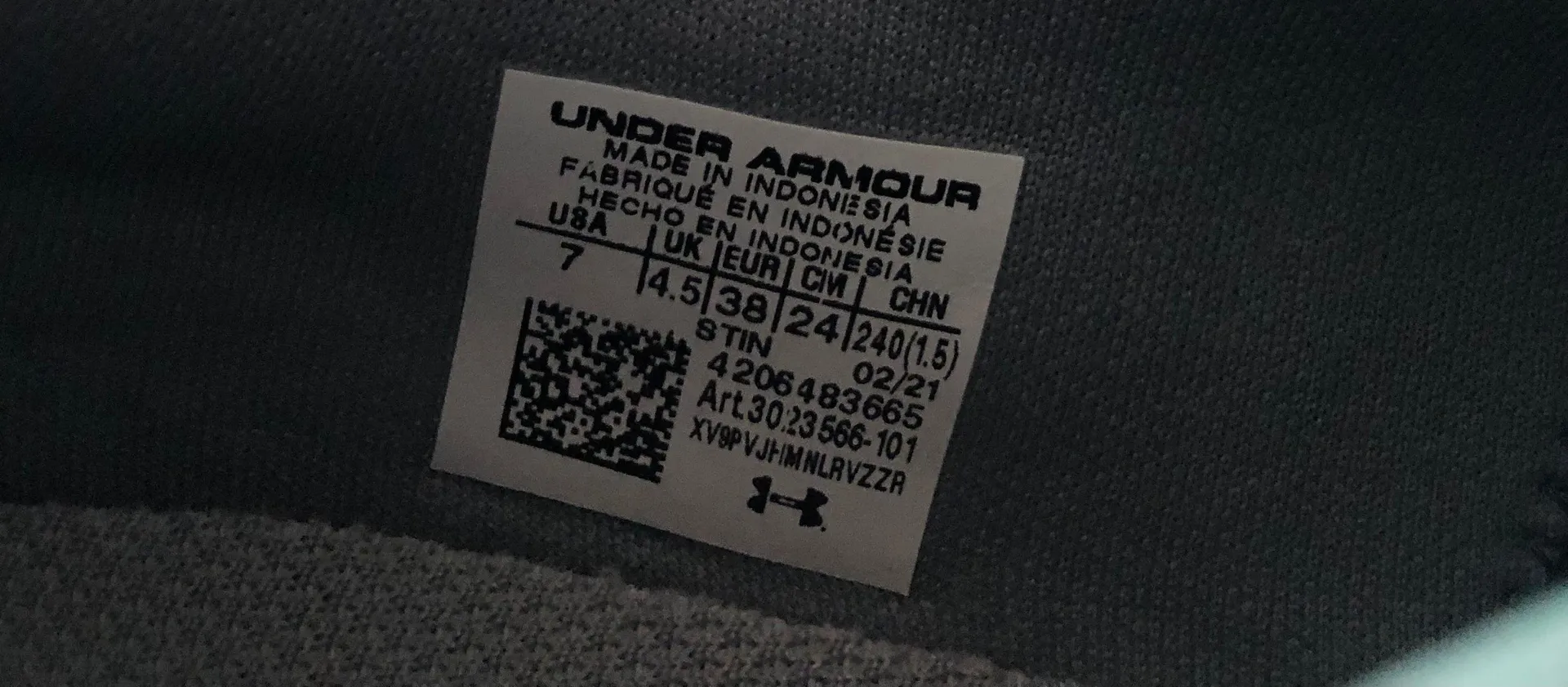 Gray Sneakers - Image 5