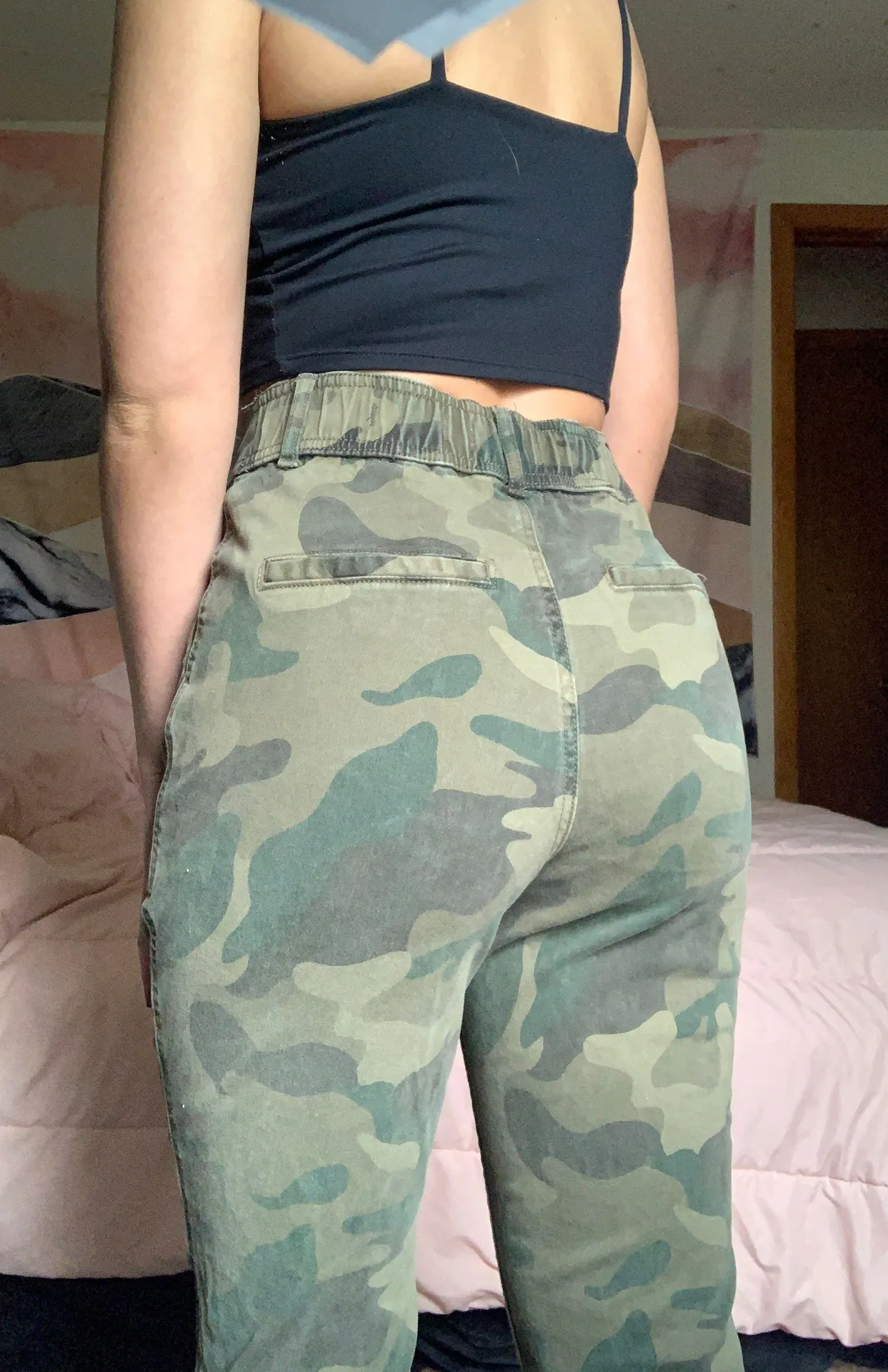 Hollister Camo Pants - Image 7